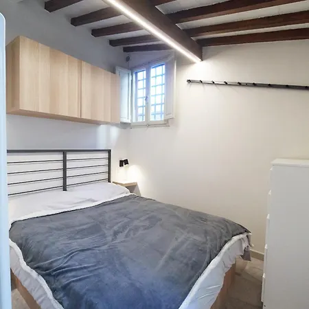 Dante, In The Historic Center Apartment